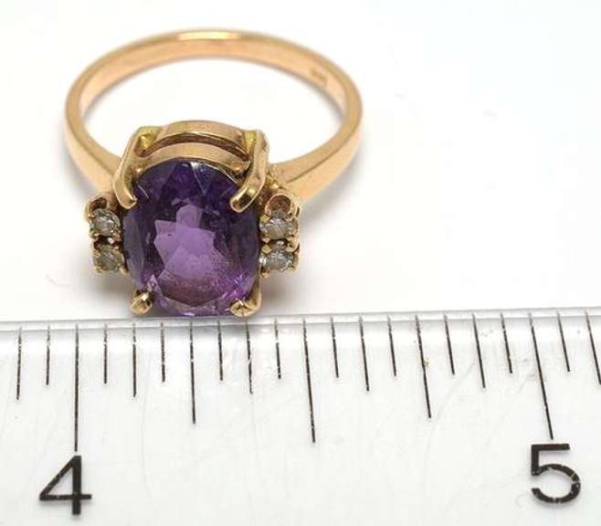 Amethyst & Diamond Ring in 14KT