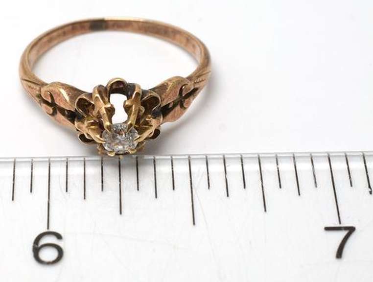Vintage 14KT Diamond Ring