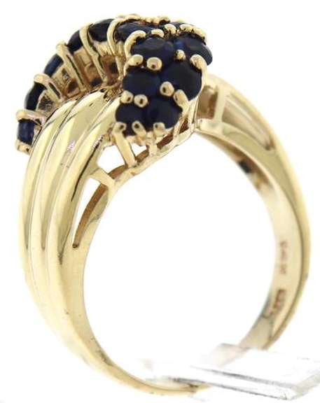 Gorgeous Sapphire Buckle Yellow Gold Ring