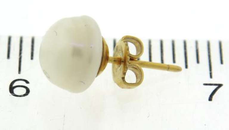 Simple 14kt YG Baroque Pearl Stud Earrings