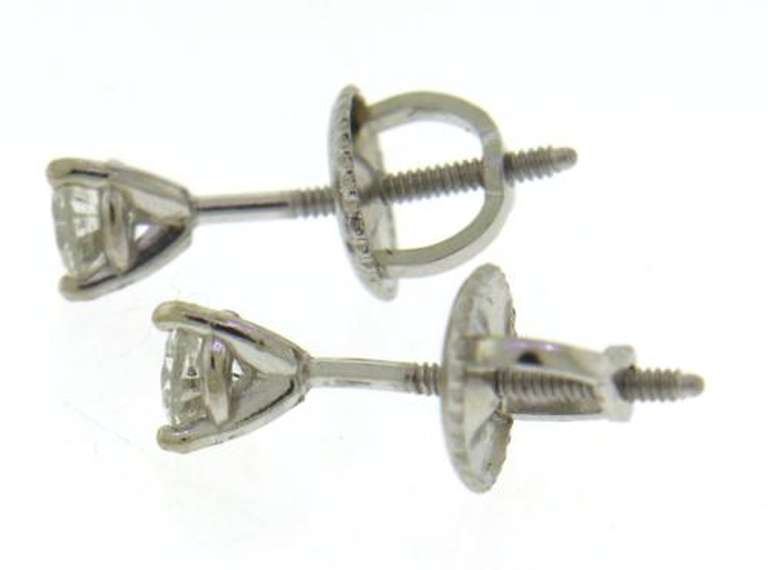 Nice Round Brilliant Cut Diamond Stud Earrings