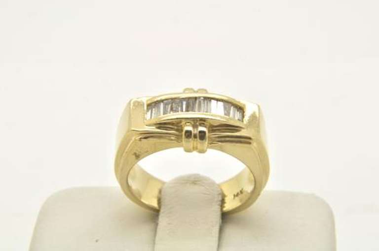 MENS 14 KT GOLD DIAMOND BAND