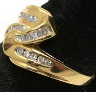 Multi-Diamond Band Ring in 14KT