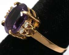 Amethyst & Diamond Ring in 14KT