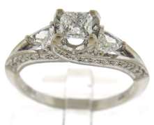 Glamorous 18kt WG Princess Cut Engagement Ring
