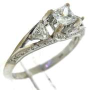 Glamorous 18kt WG Princess Cut Engagement Ring
