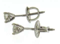 Nice Round Brilliant Cut Diamond Stud Earrings