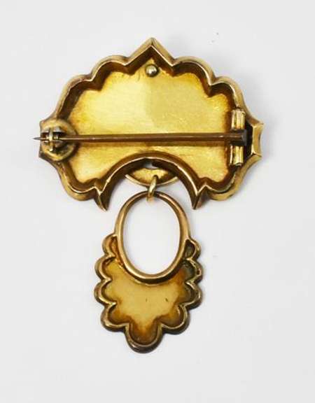 Intriguing Victorian Dangling Brooch