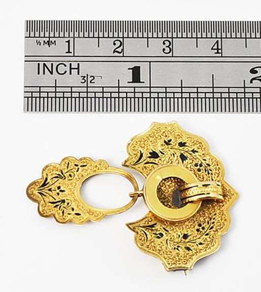 Intriguing Victorian Dangling Brooch