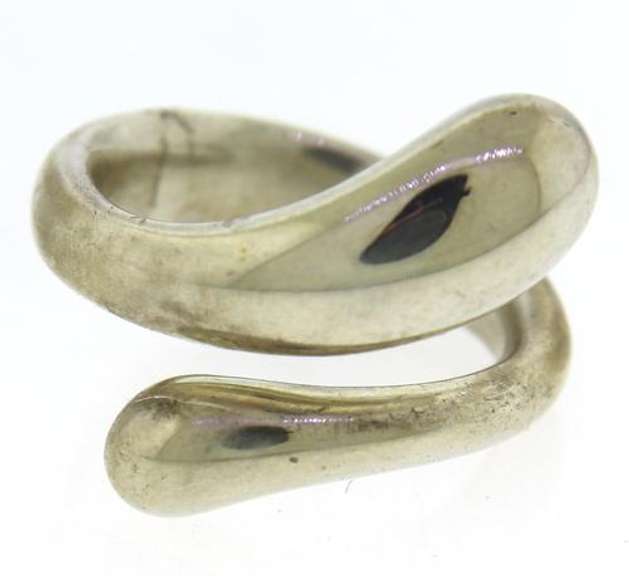 Trendy Tiffany & Co. Silver Bypass Teardrop Ring