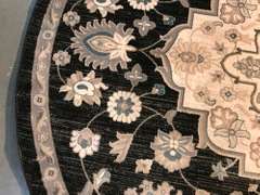 Classic Medallion Design 8 Ft Round Rug