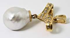 Feminine 18K Baroque Pearl Pendant