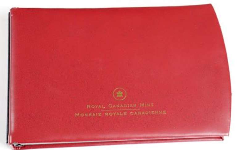 2005 2006 &2011 Canada Specimen Sets