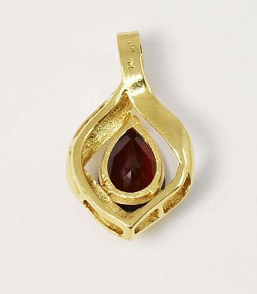 Nicely styled Pear Shape Garnet Pendant