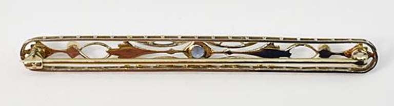Antique 18k Filigree Bar Pin