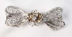 Sweet White Gold Filigree Bow Brooch