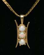 Opal Pendant and Chain in 14KT Yellow Gold