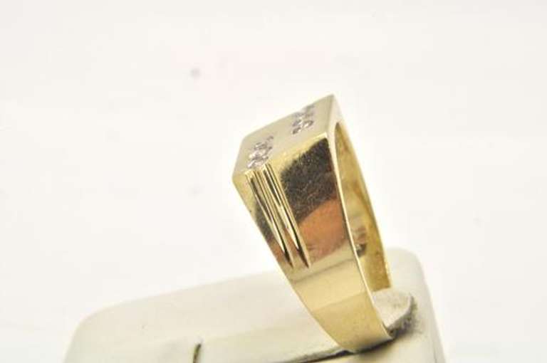 MENS 14 KT YELLOW GOLD DIAMOND RING