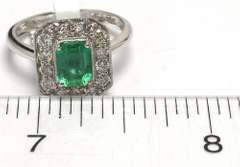 Dazzling Emerald & Diamond Ring, 18KT