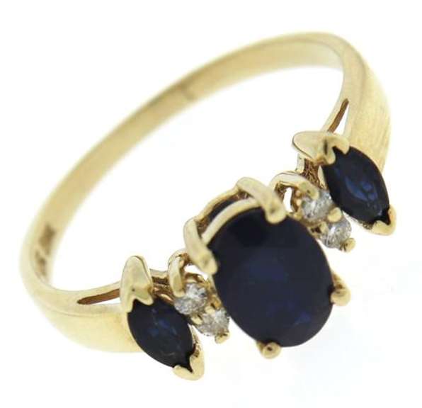 Pretty Blue Sapphire Diamond Accent Ring