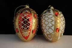 Beaded Ornament Red & White - Set of 2