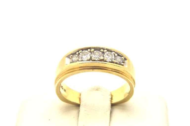 MENS 14 KT DIAMOND BAND