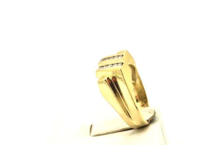 MENS 14 KT GOLD DIAMOND RING