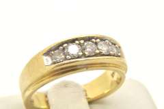 MENS 14 KT DIAMOND BAND