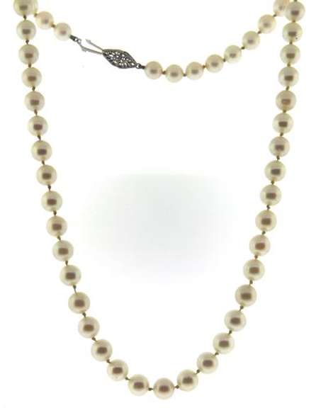 White Pearl Necklace