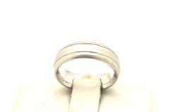 14 KT WHITE GOLD WEDDING BAND