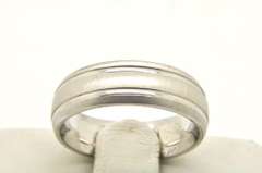 14 KT WHITE GOLD WEDDING BAND