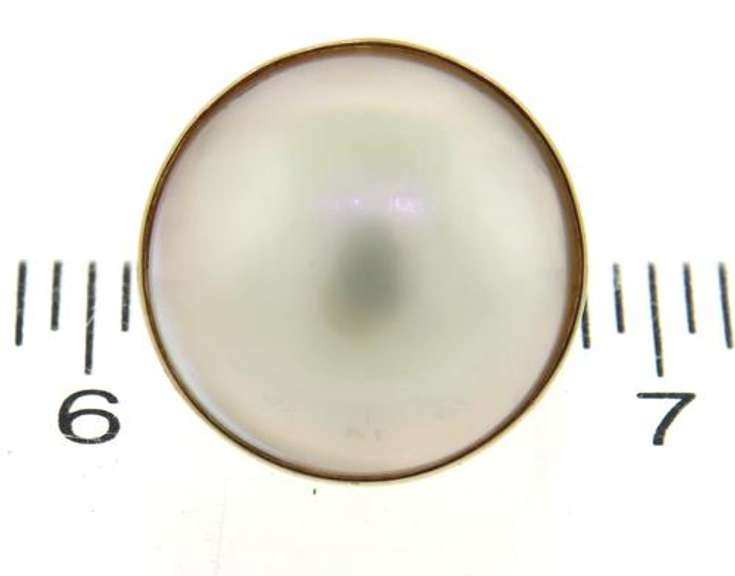 Stunning Yellow Gold 18mm Mabe Pearl Earrings