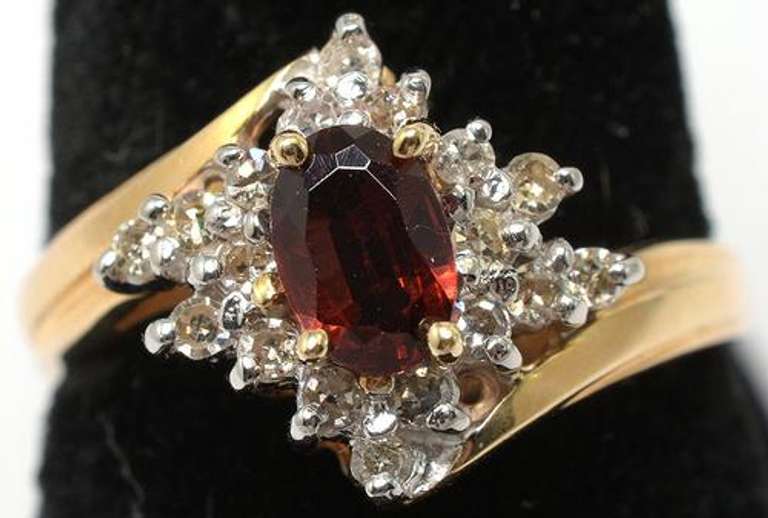Garnet & Diamond Ring in 14KT Yellow Gold