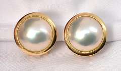 Easy to Wear Omega Back Mobe Pearl Earrings