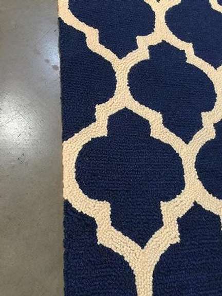 Trendy Lattice Design Hand Made Runner 8'