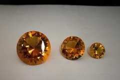 Trio Diamonds Crystal Amber