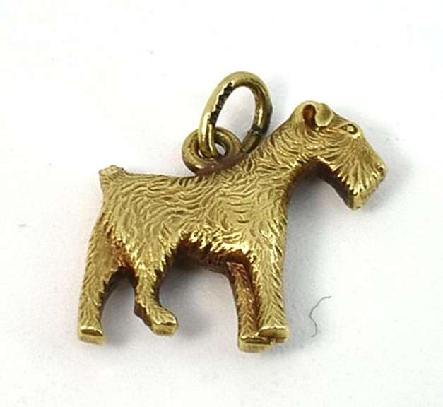 Nicely Sculpted 14k Dog Charm