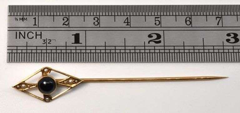 Vintage 14k Cabachon Sapphire Stickpin