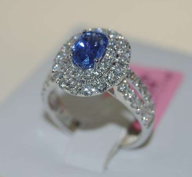 Gorgeous Sapphire and Diamond 18kt Cocktail Ring