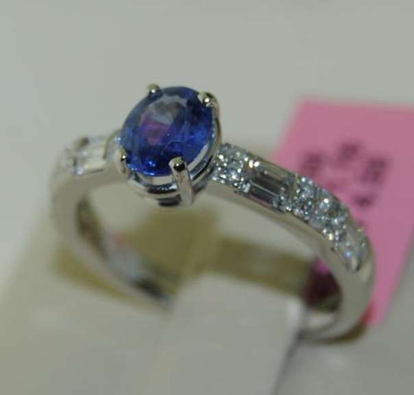 Dazzling Sapphire and Diamond Ring
