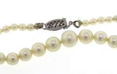 Graduated White Pearl Necklace