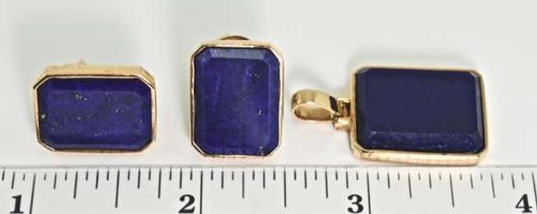 Gorgeous and Vibrant 18K Lapis Pendant and Earrings Set