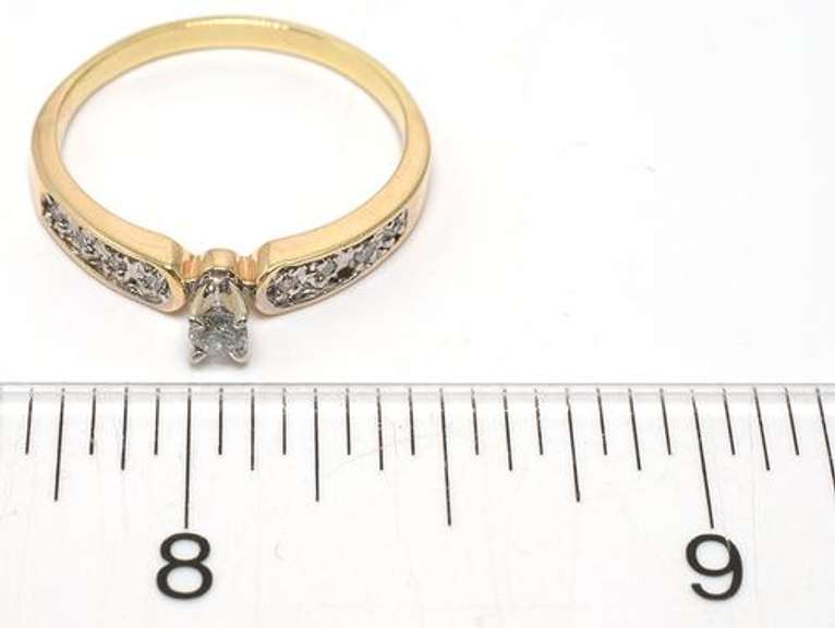 Sweet Diamond Engagement Ring in Yellow Gold