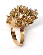 Unique Pearl Cluster Ring