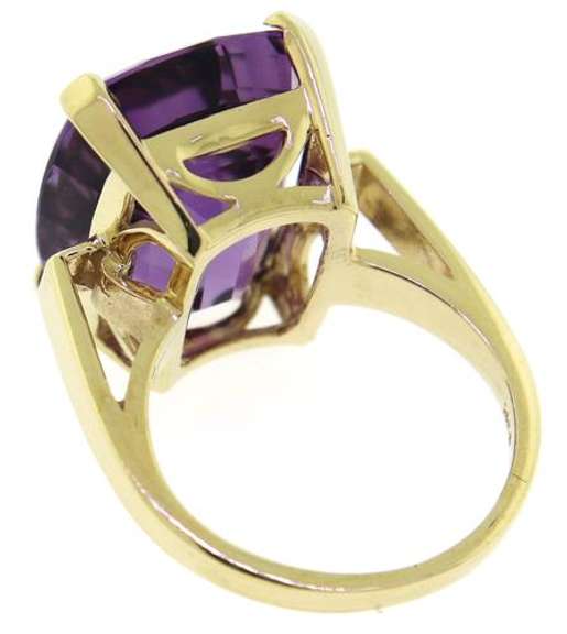 Charming Cushion Cut Amethyst Ring