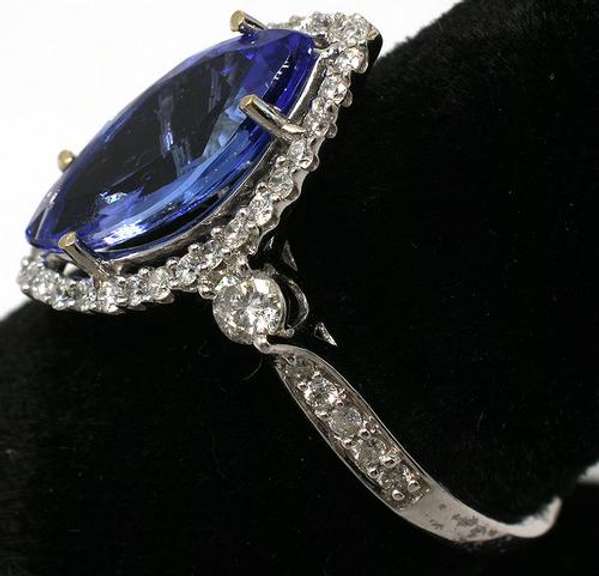 Tanzanite & Diamond Ring, 14KT