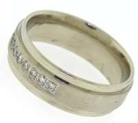 Gent's White Gold RBC Diamond Step Edge Band