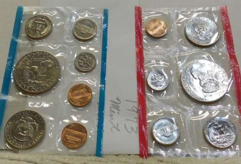 1973 Mint Set w/ 1973-P & 1973-D Eisenhower Dollars