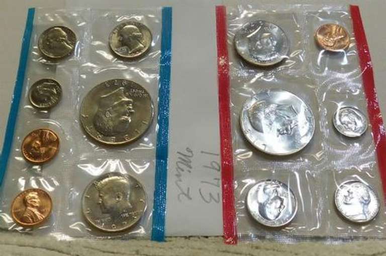 1973 Mint Set w/ 1973-P & 1973-D Eisenhower Dollars