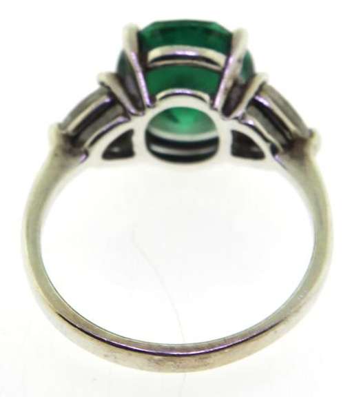 Vintage Sterling Silver Green Gem  Stone Ring